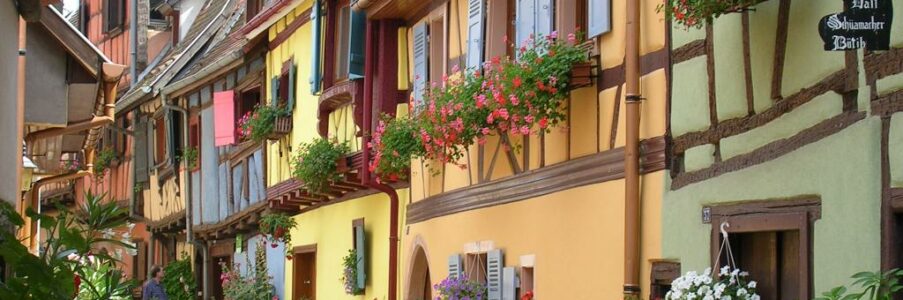 Les couleurs des maisons à colombages en Alsace