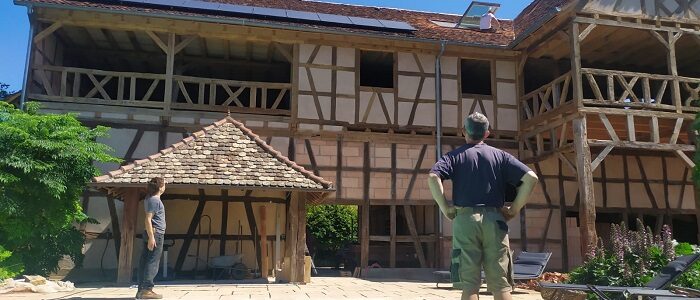 Traces Écrites News : Brenner Tradition, gardien et recréateur de la maison alsacienne